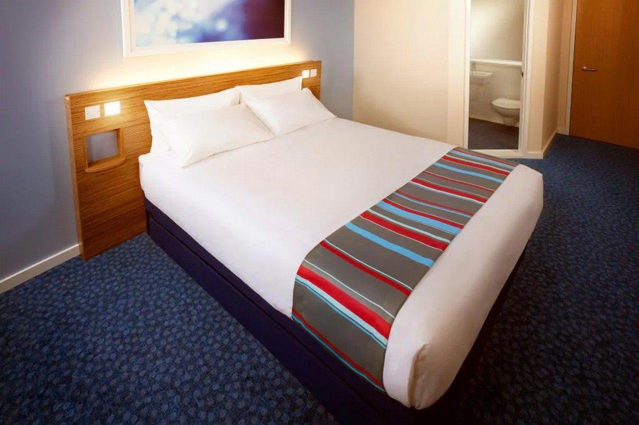 Travelodge Dundee Strathmore Avenue Buitenkant foto
